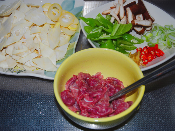 Stir-fried Pork with Spring Bamboo Shoots recipe