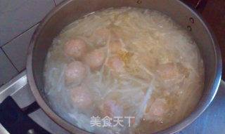 Radish Shredded Meatball Soup recipe