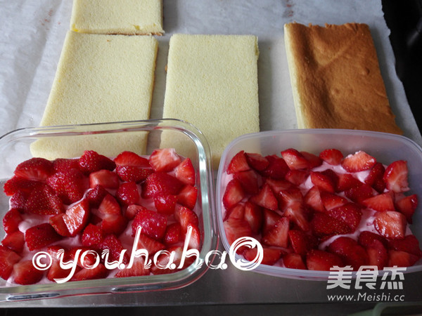 Strawberry Box Cake recipe