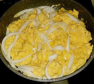 Scrambled Eggs with White Rice and Fish recipe