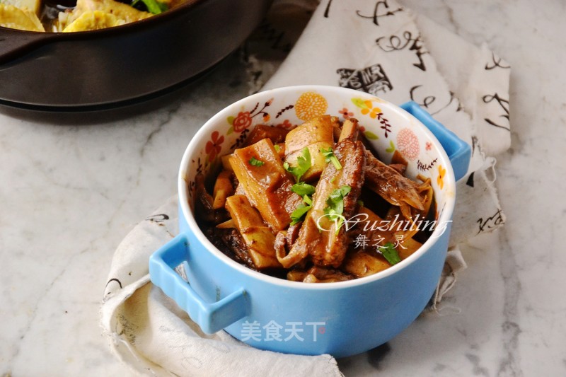 Braised Pork Ribs with Sweet Bamboo Shoots