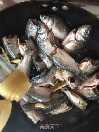 Home-cooked Crucian Carp recipe