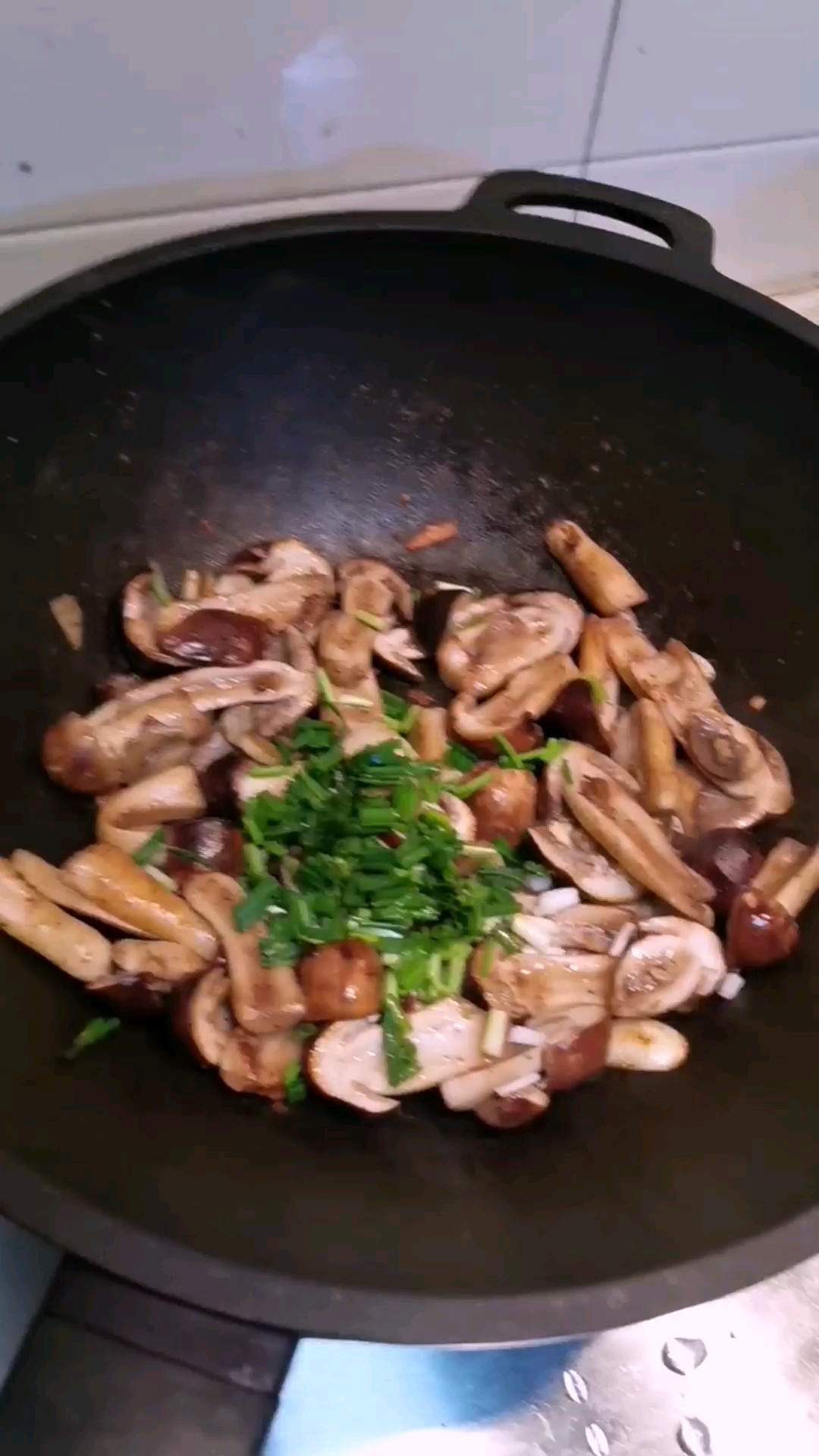 Stir-fried Matsutake recipe