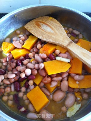 Pumpkin Five-color Beans recipe