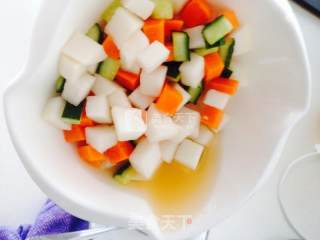 Hot and Sour Diced Radish recipe