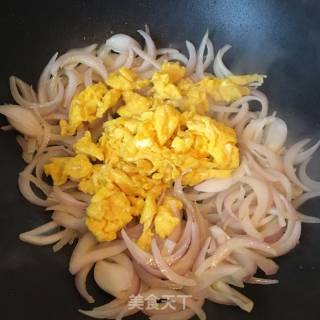 Fried Onion with Egg recipe