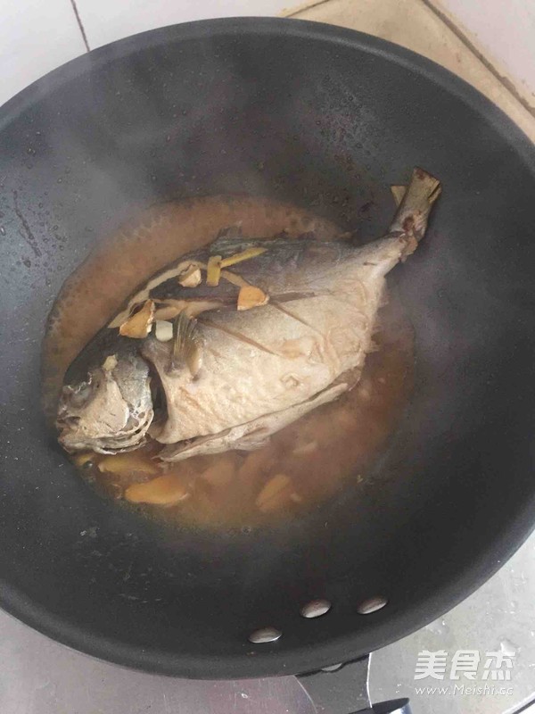 White Pomfret recipe