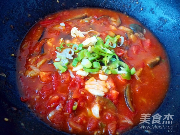 Spicy Tomato Noodles recipe