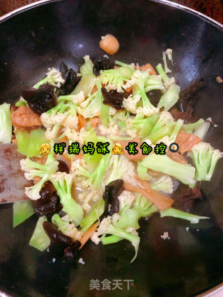 👩‍🍳cooking🍳cooking👩‍🍳: Green Bamboo Shoots and Cauliflower on Xiangrui Baby’s Table🥦 recipe