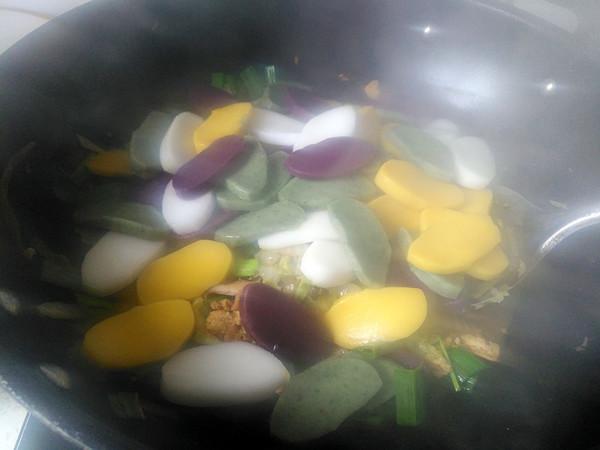 Stir-fried Rainbow Rice Cake recipe