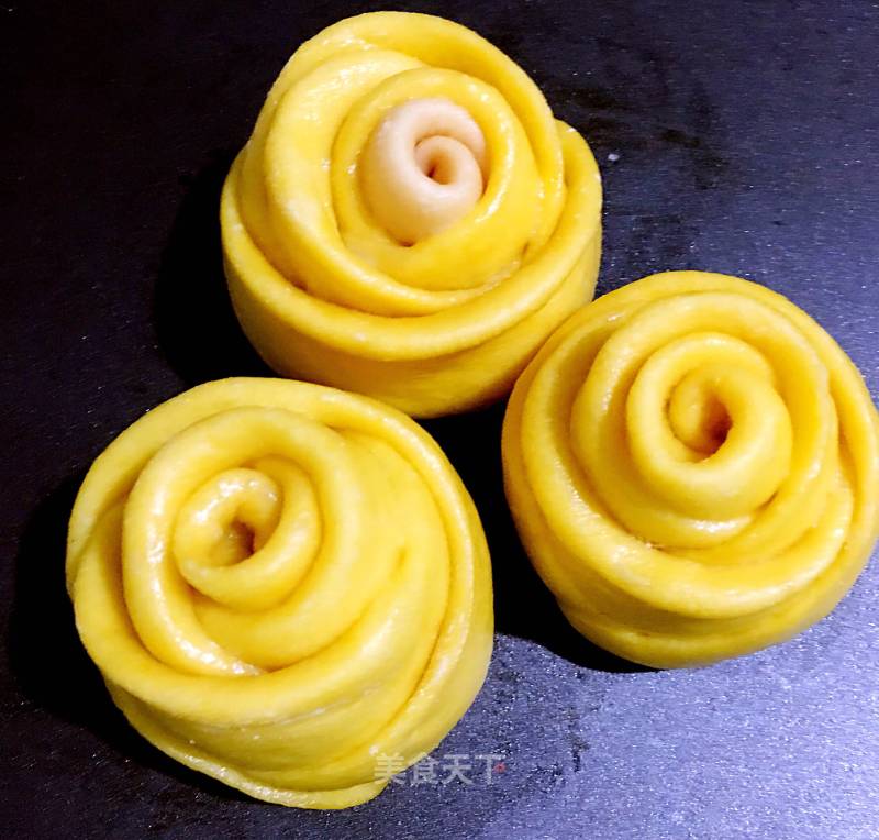 Colorful Rose Buns recipe