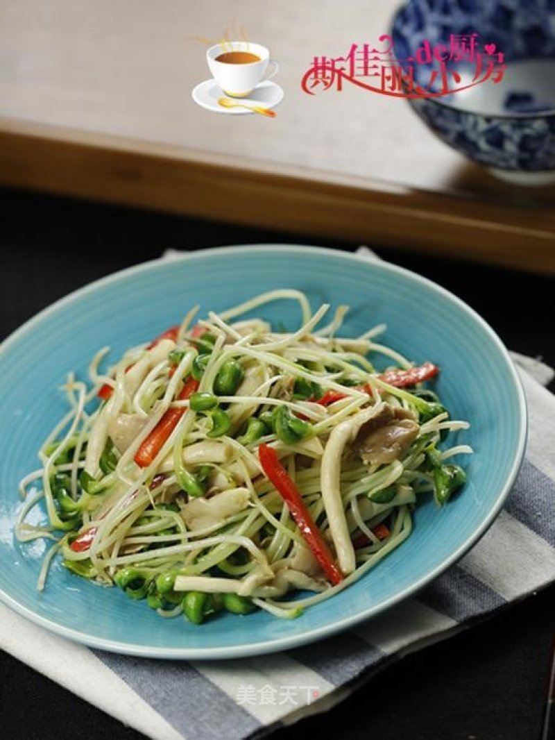 Shimeji Mushroom Fried Bean Sprouts recipe