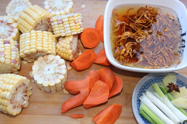 Pork Ribs, Cordyceps Flower Corn Soup recipe