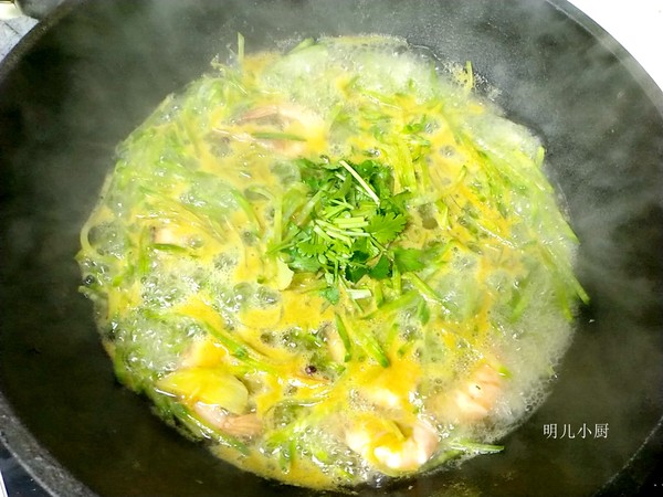 Radish Shrimp Soup recipe