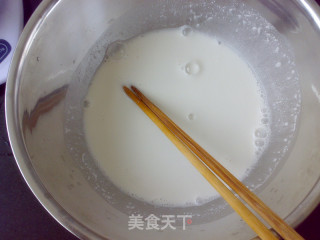 Thousand-layer Horseshoe Cake with Red Date Juice recipe