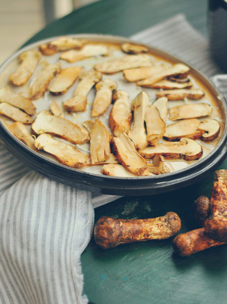 Roasted Matsutake Mushroom with Enamel Pot Lid recipe