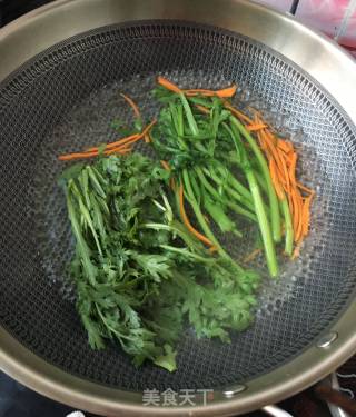 Abalone and Chrysanthemum Congee recipe