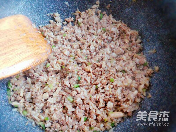 Huang Mushroom Noodles recipe