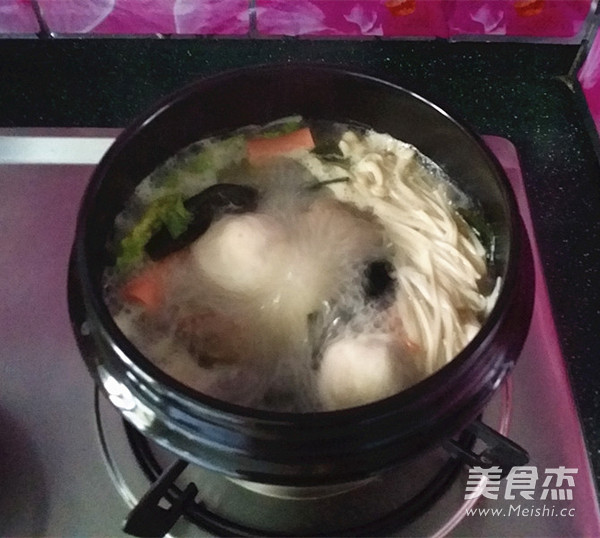 Thick Soup Noodles Hot Pot recipe
