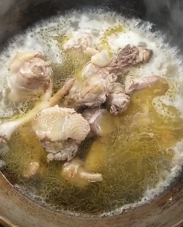 Chestnut Stewed Chicken recipe