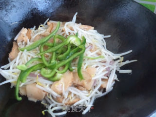 Stir-fried Bean Sprouts with Hericium recipe