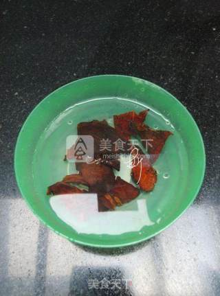 Ho Shou Wu Black Bean Pork Tail in Pot recipe