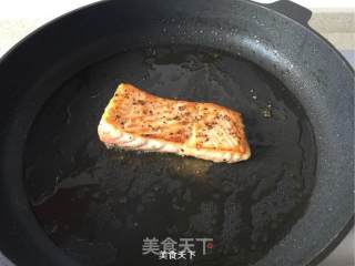 【black Pepper Salmon】 recipe