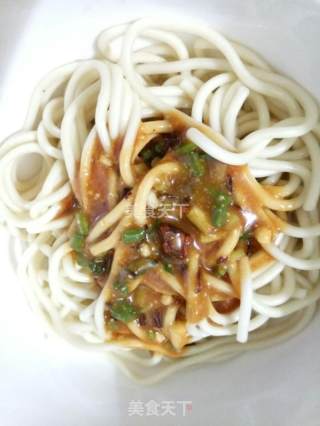 Hot Noodles with Sesame Paste recipe