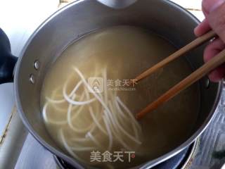 Rice Noodles with Spinach, Mushroom and Chicken Soup recipe