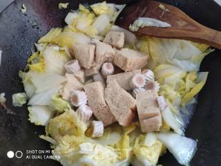 Frozen Tofu Stewed with Cabbage recipe