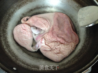 [pork Belly Lily Soup] recipe