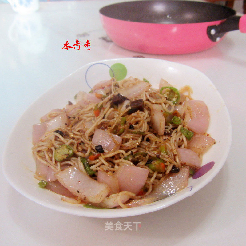 Fried Noodles with Onion recipe