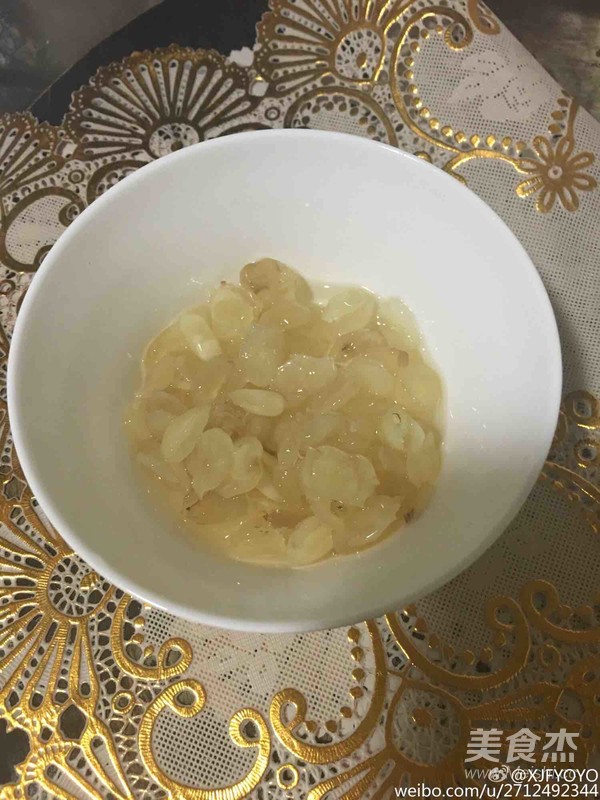 Peach Gum Soap Soup Tremella Lotus Seed Soup recipe