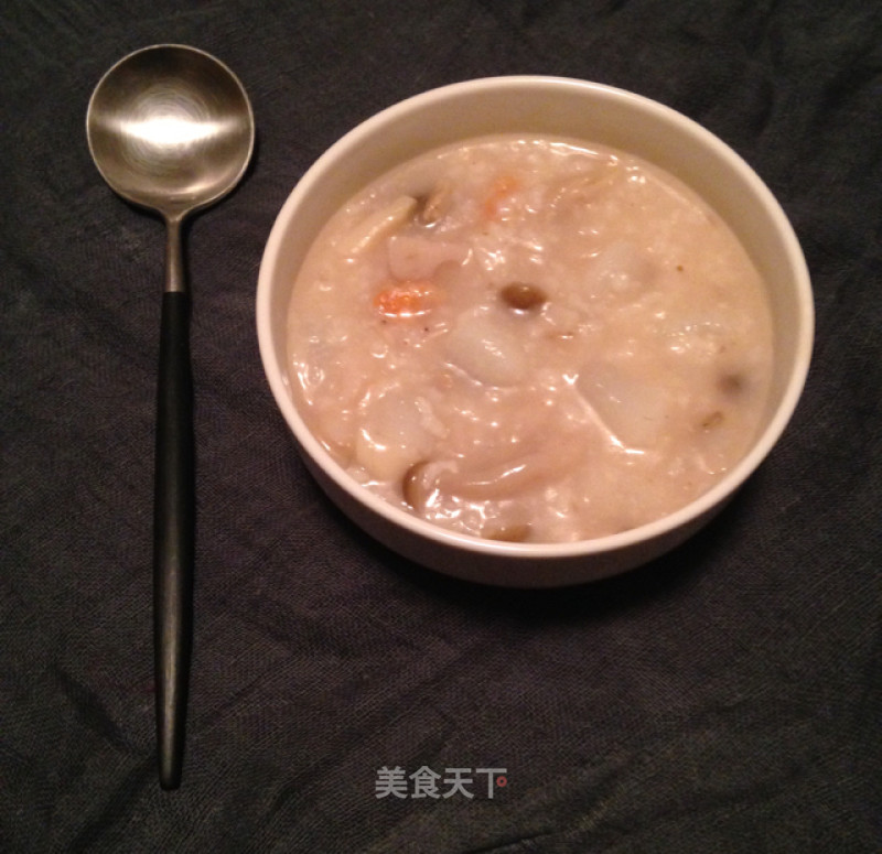 Lotus Root Porridge with Shrimp, Crab Flavor, Mushroom, Carrot and Scallop