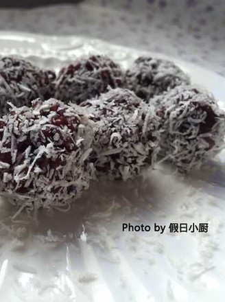 Shredded Coconut Black Rice Ball recipe