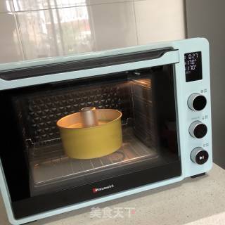 Spinach Chiffon Cake recipe