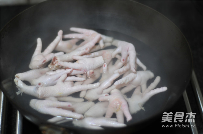 A Must-have for The Chinese New Year Banquet-tiger Skin Chicken Feet recipe