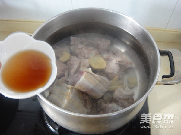 Yam Stewed Pork Bone Soup recipe