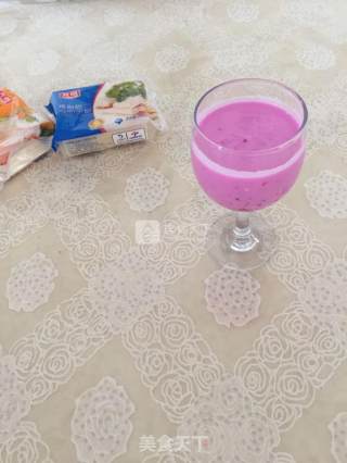 Dragon Fruit Milkshake recipe