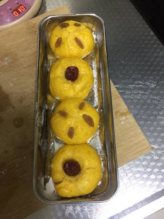 Pure Pumpkin Buns recipe