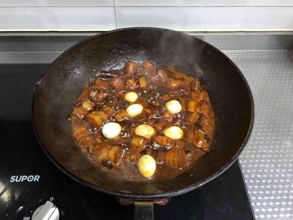 Braised Pork Belly with Quail Eggs recipe