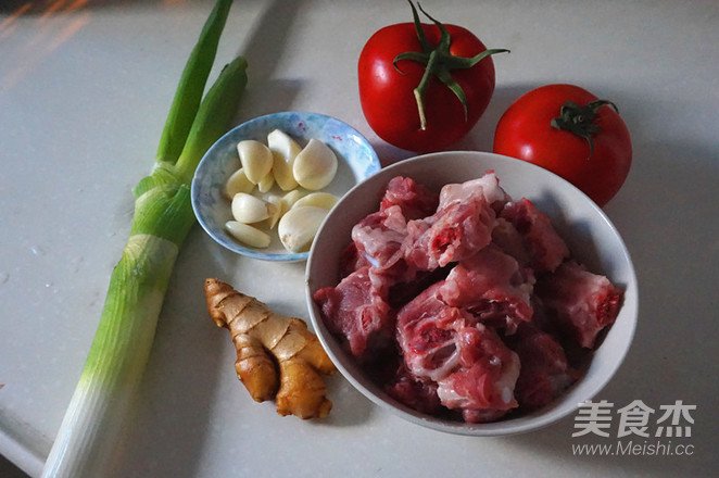 Grilled Pork Ribs with Tomato recipe