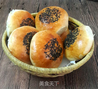 Bean Paste Meal Buns recipe