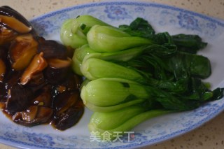 Grilled Choy Sum with Shiitake Mushrooms recipe