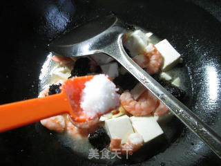 Tofu with Seaweed and Shrimp recipe