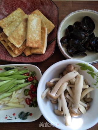 Crab Mushroom Stewed Tiger Skin Tofu recipe