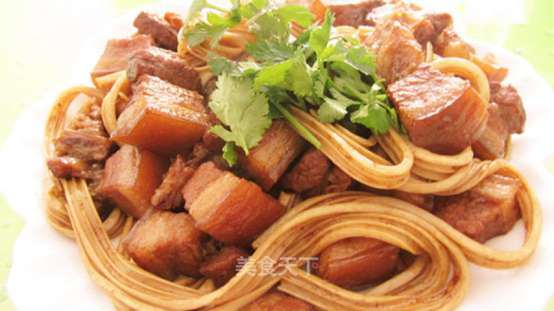 Braised Pork and Taro Noodles recipe