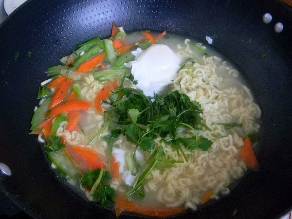 #中卓牛骨汤面# Assorted Vegetable Beef Bone Noodle Soup recipe