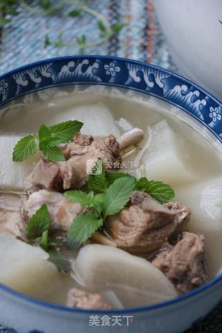 Sour Radish Lao Duck Soup recipe