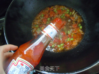 Cute Cartoon on The Dinner Table---bibimbap in Tomato Sauce recipe